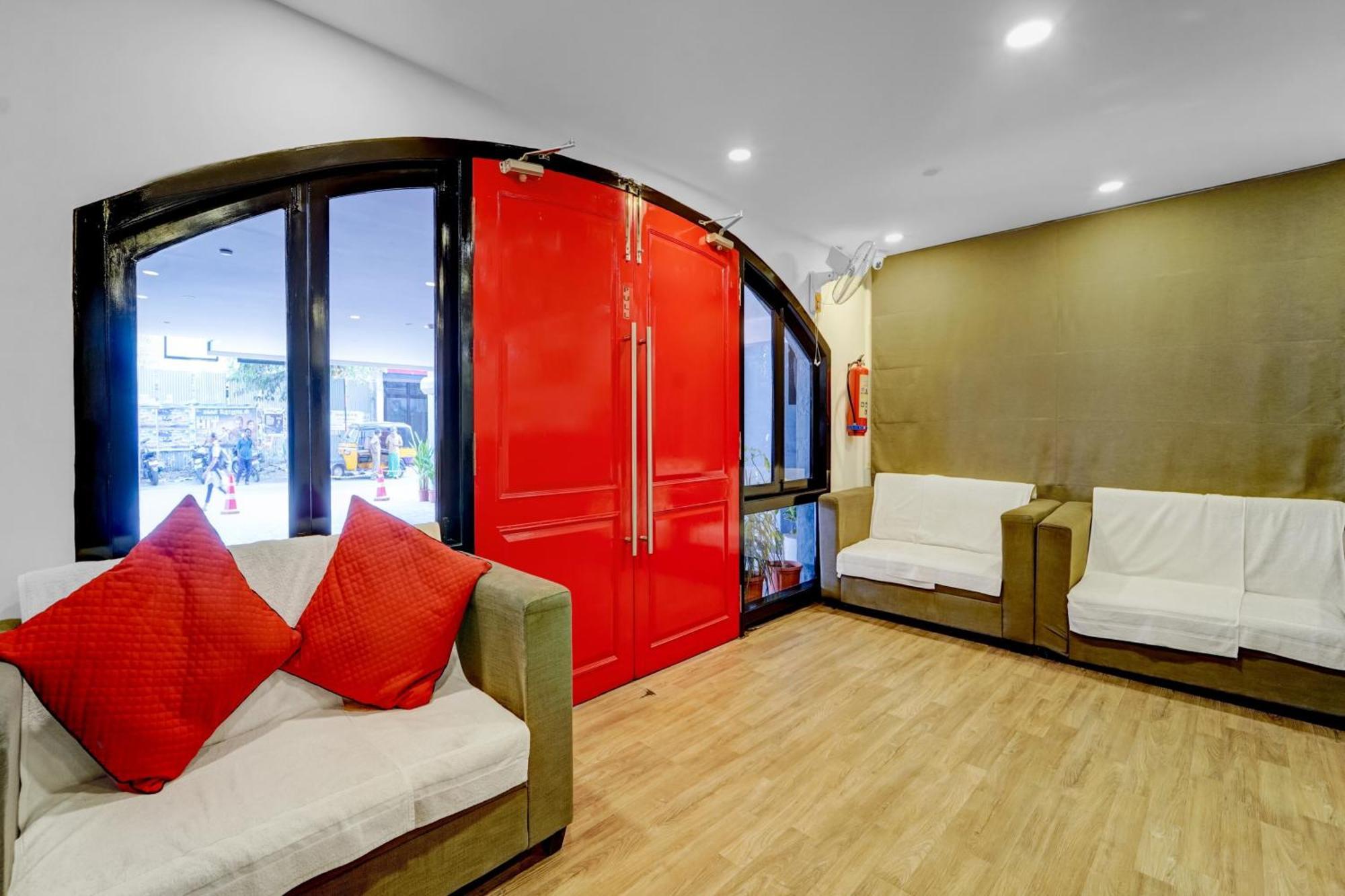 Hotel Super Townhouse Four Season à Coimbatore Extérieur photo